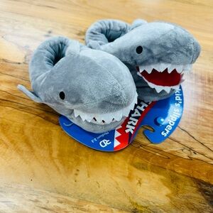 Gray Shark Kids Slippers (T1)